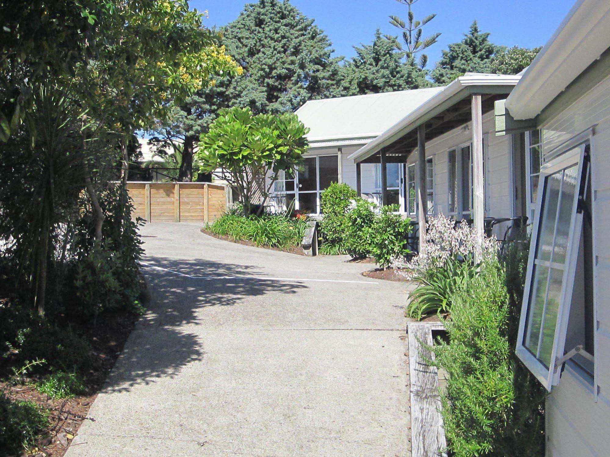 Pauanui Pines Motor Lodge Exterior foto