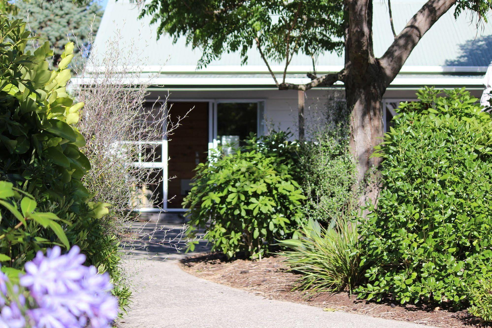 Pauanui Pines Motor Lodge Exterior foto