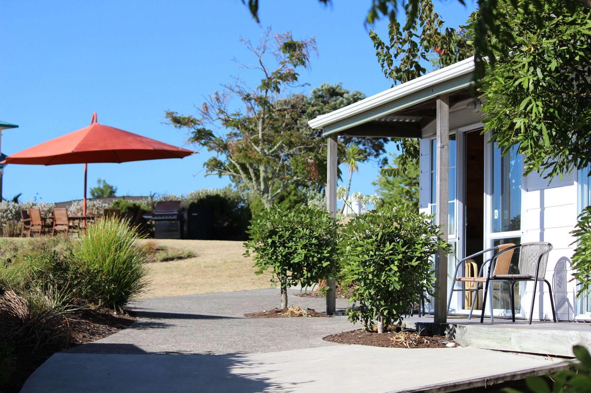 Pauanui Pines Motor Lodge Exterior foto
